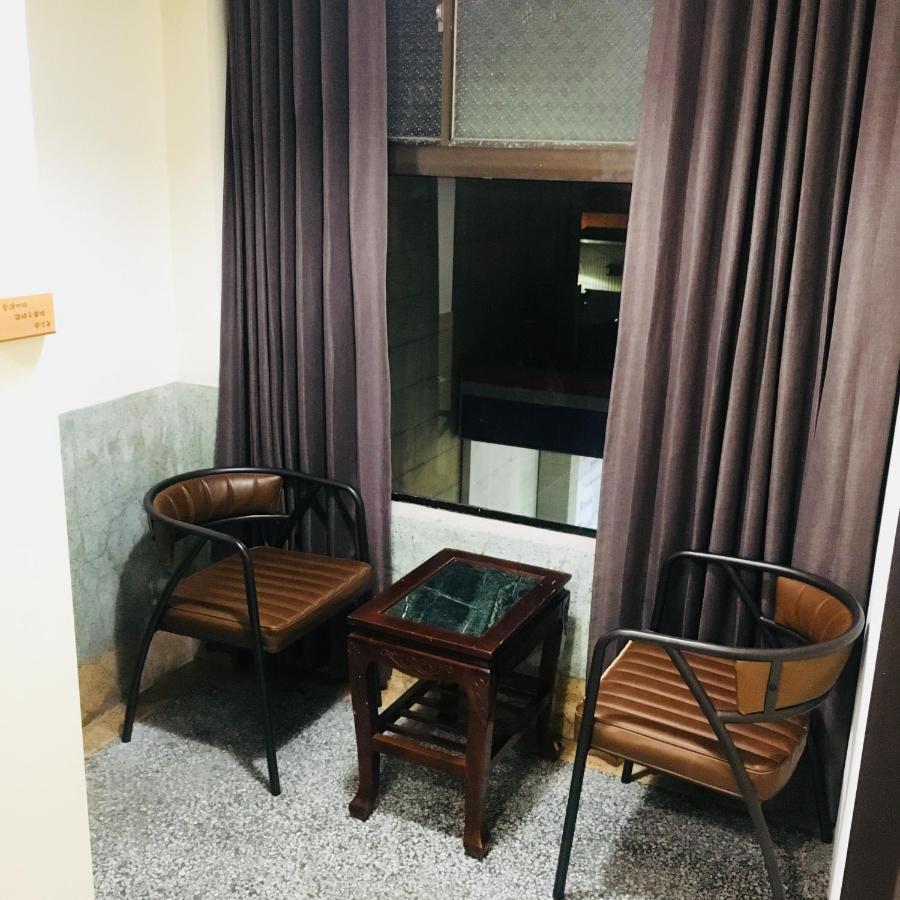 Feng Chao Home Tainan Extérieur photo
